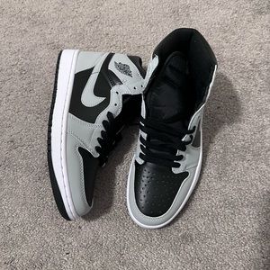 Size 8 women. Jordan shadows. Brand new, no box.